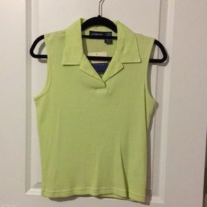 Women’s Sleeveless Shirt. NWT